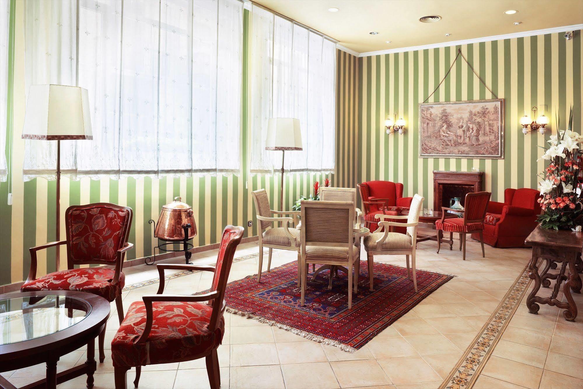 Regencia Colon Hotell Barcelona Eksteriør bilde